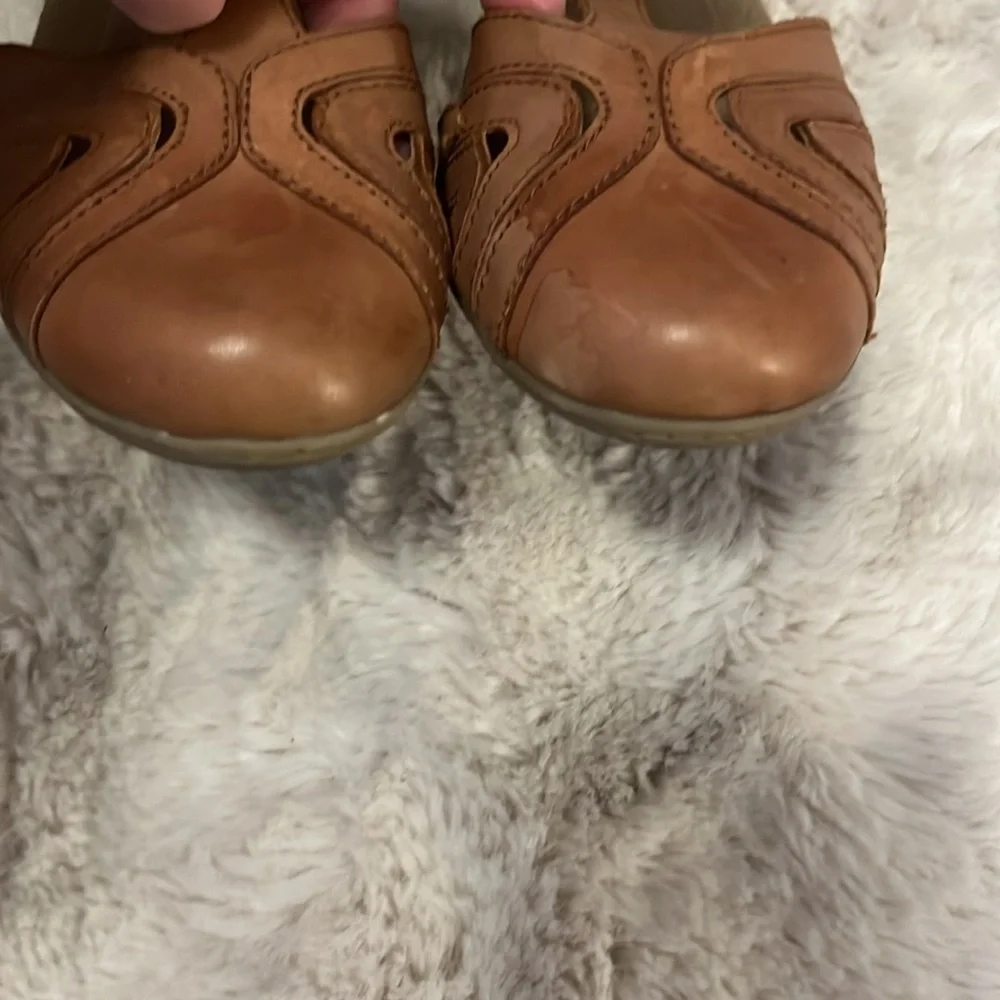 Earth Origins Women’s Tan Neutral Color Leather T Strap Maryjane Heeled Shoes 7